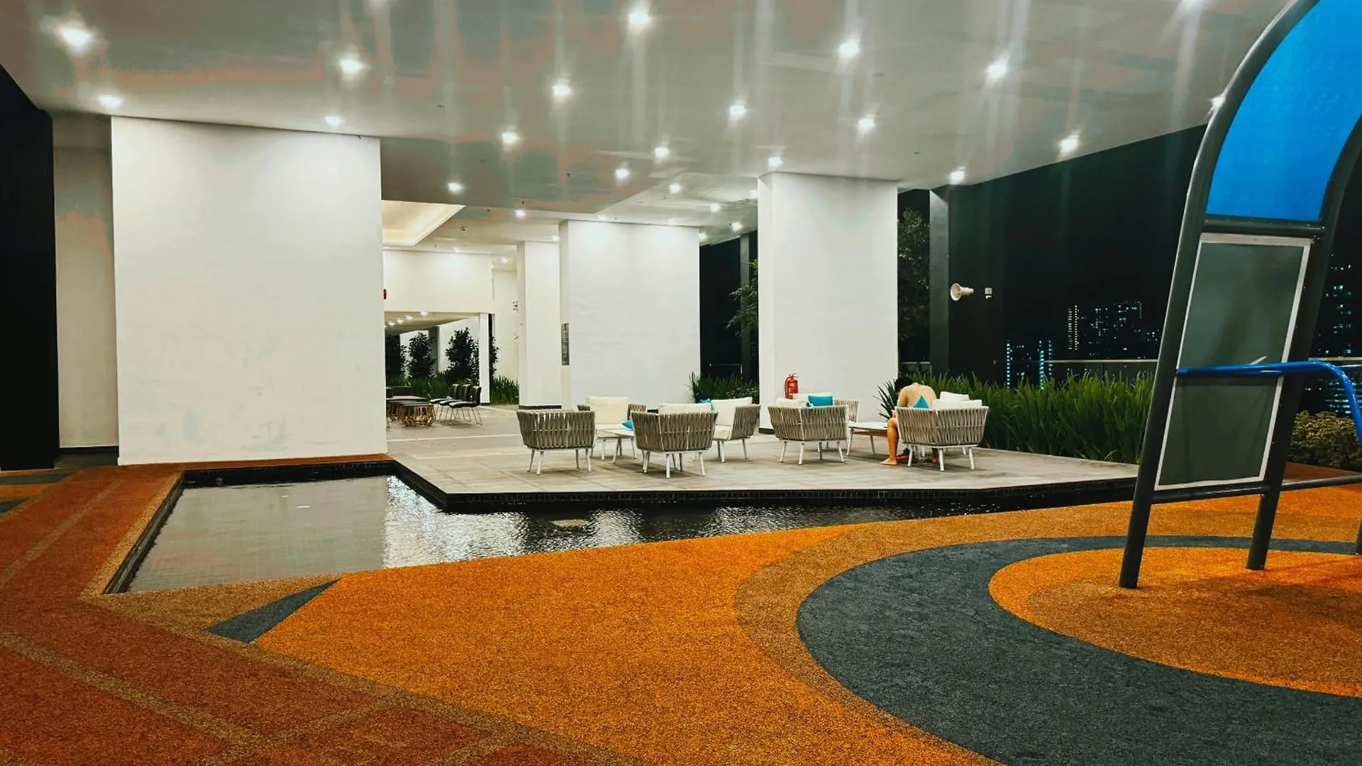 Modern 3Br Getaway Perfect For Families & Groups 10 Pax Apartamento Jelutong 0*,  Malásia
