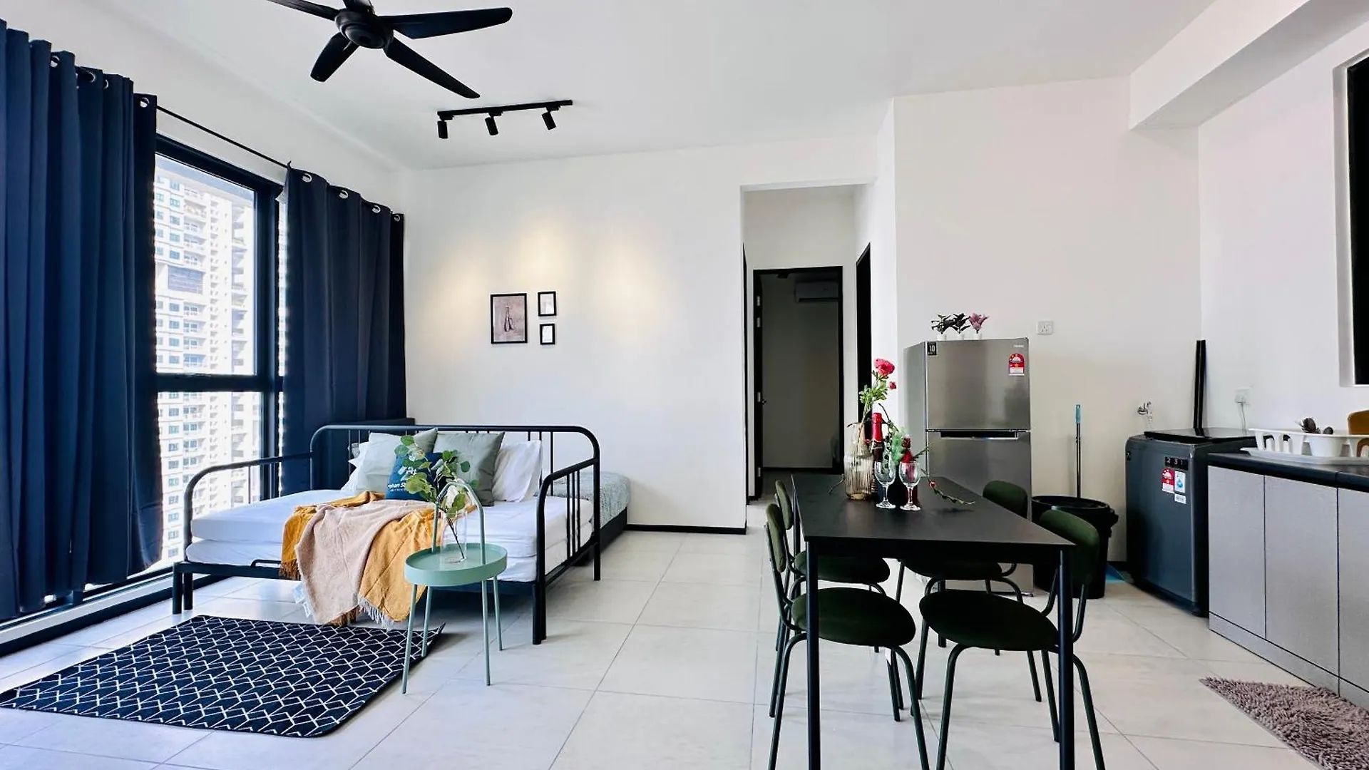 Modern 3Br Getaway Perfect For Families & Groups 10 Pax Apartamento Jelutong