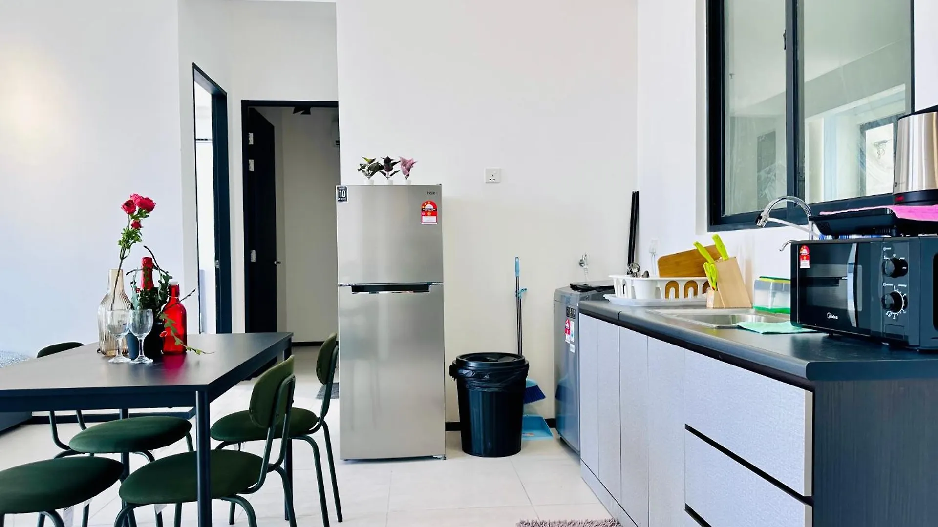 Modern 3Br Getaway Perfect For Families & Groups 10 Pax Apartamento Jelutong